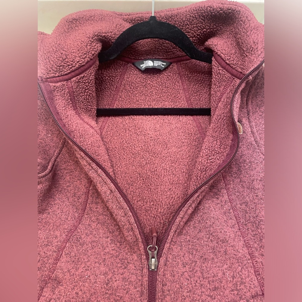 The North Face fleece lined full zip burgundy color size small jacket - Picture 5 of 6